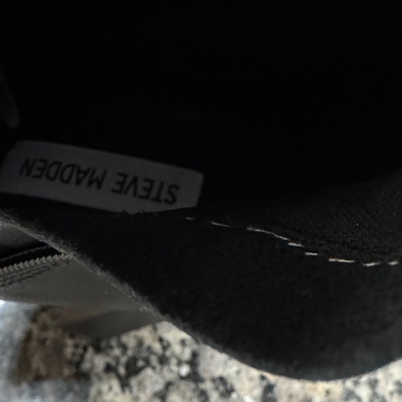 Steve Madden leather Black Heeled Boots NWOT 6W - Picture 16 of 17